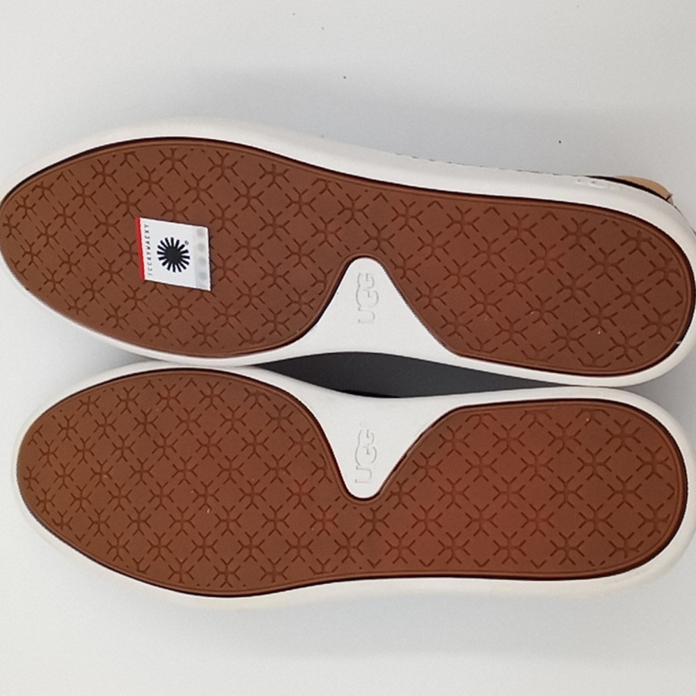 UGG Sammy Slip-On Knit Sneakers Black 10M - Picture 9 of 12